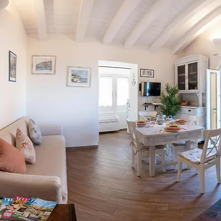 Apartmán Via Bossi - Borgo Foce Imperia